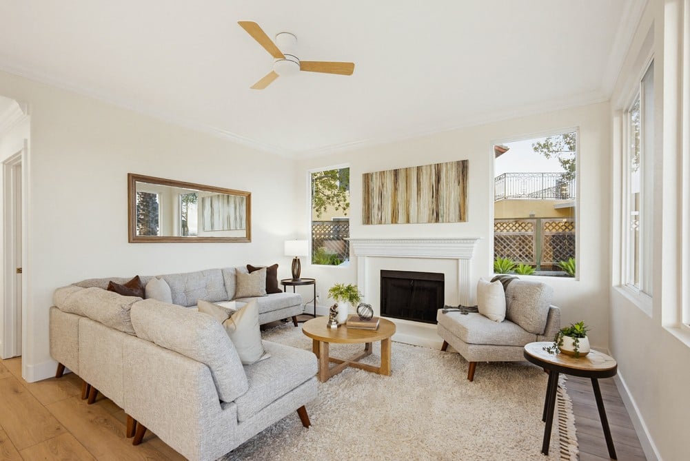39912 Hillsboro Cir