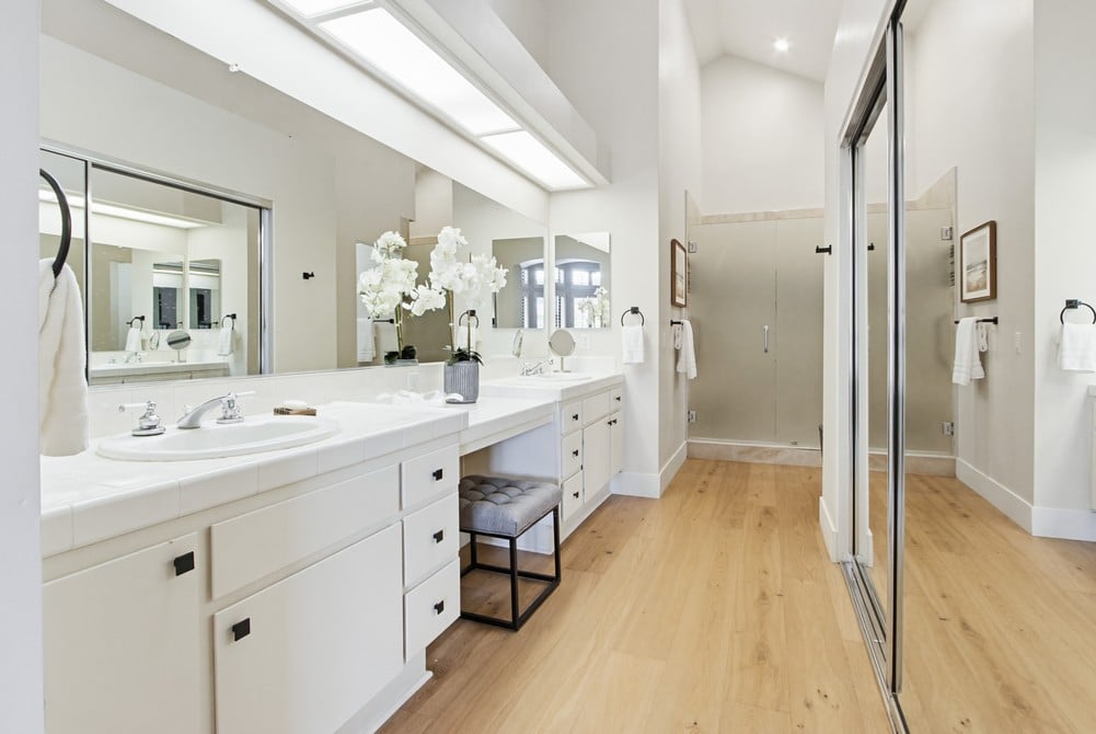 28782 Vista Valley Dr