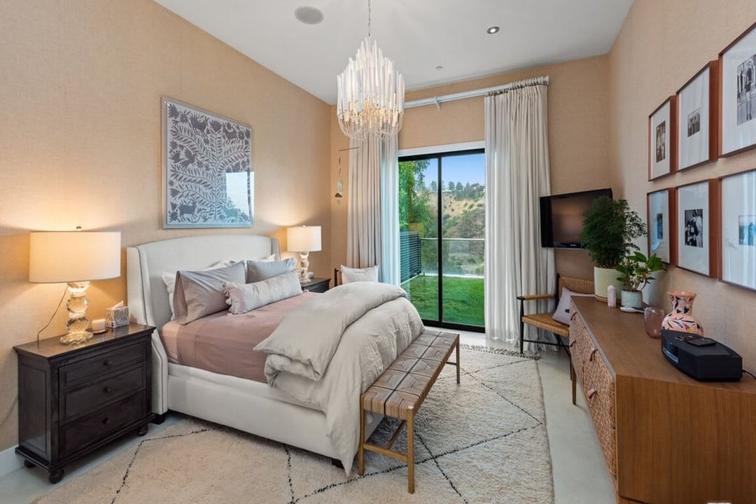 Cascade Opulent