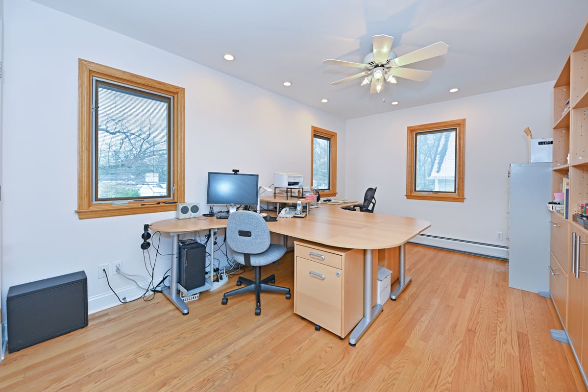 23 Spruce Pl