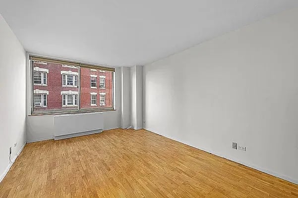 250 West 90th St #6G