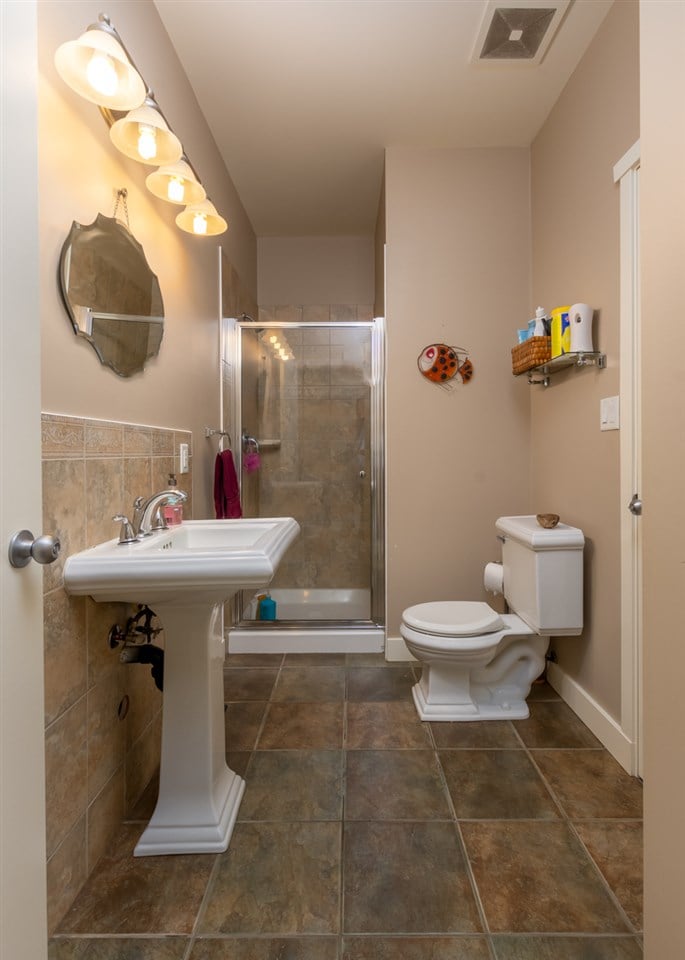 1011 Pennylane Pl