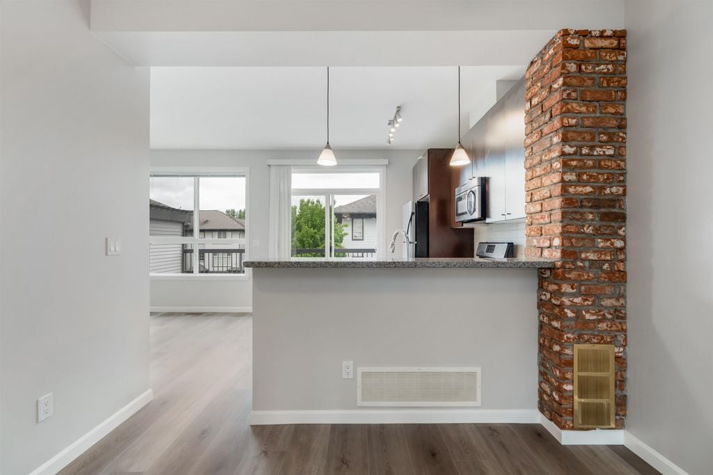 18777 68a Ave, #11