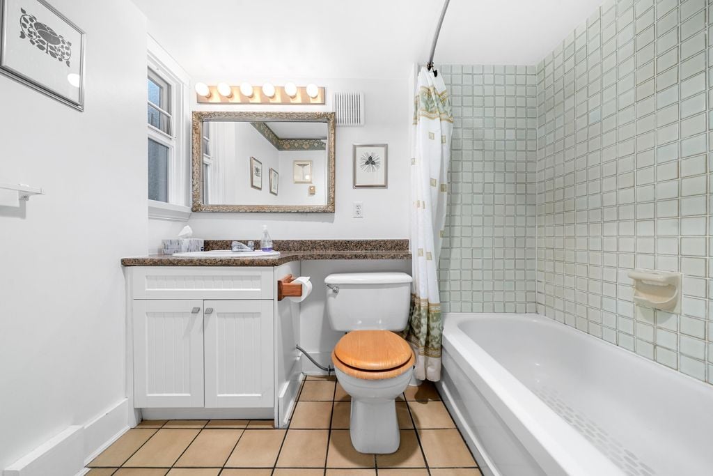 49 W 7th Ave, #3447
