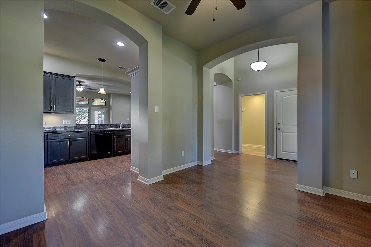 802 Wintersong Dr