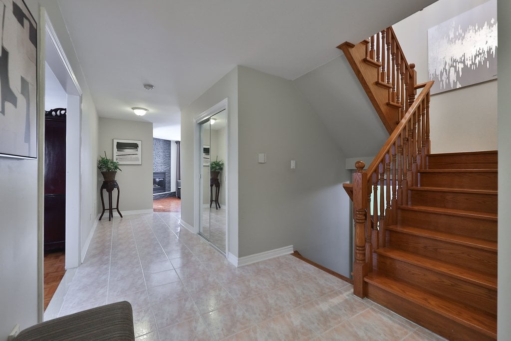 3022 Dalehurst Dr
