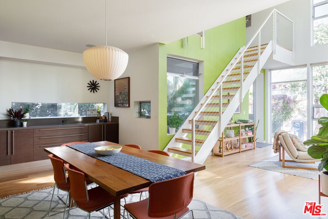 1351 Havenhurst Dr Unit: 203
