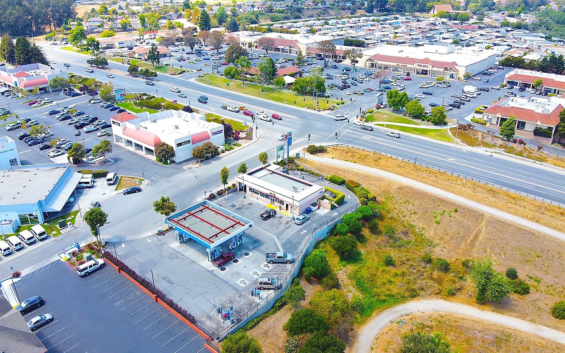 CrossRoad Chevron - Watsonville