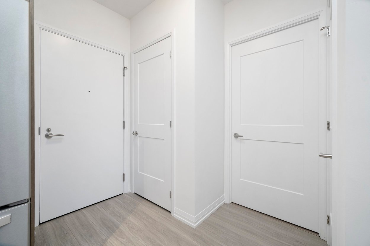 25 Holly St Unit: 708