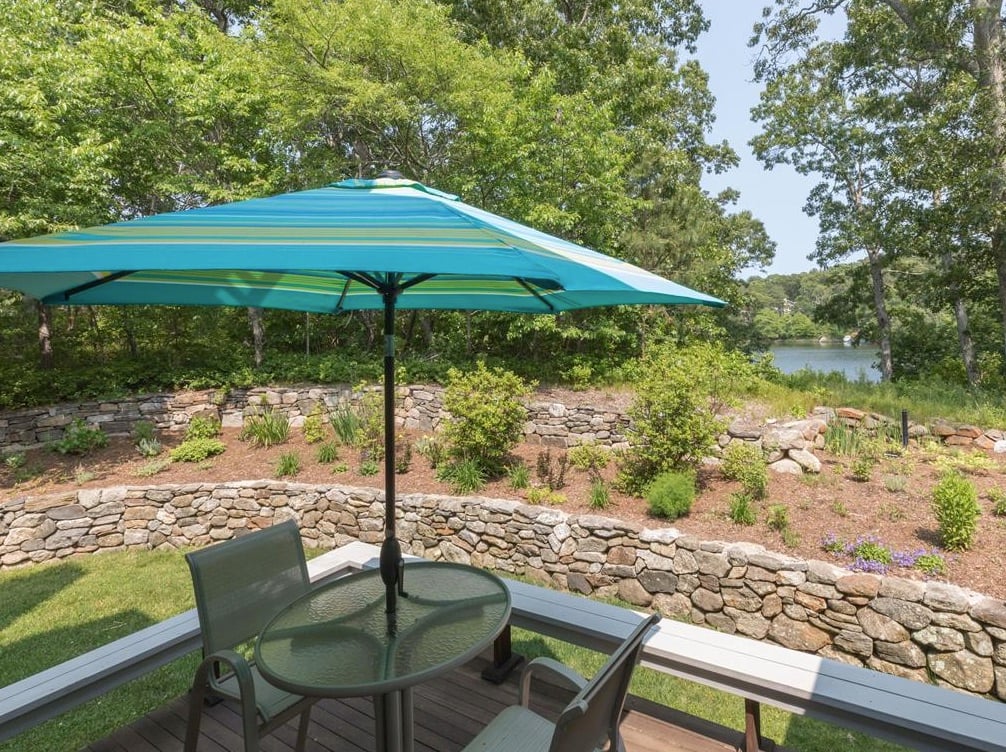 6 Fresh Pond Rd