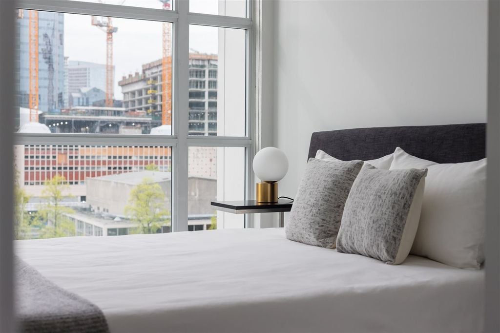 161 W Georgia St, #1508