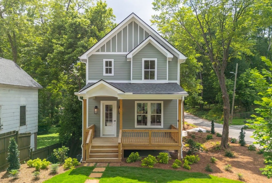  Featured Property 38 Mildred PL