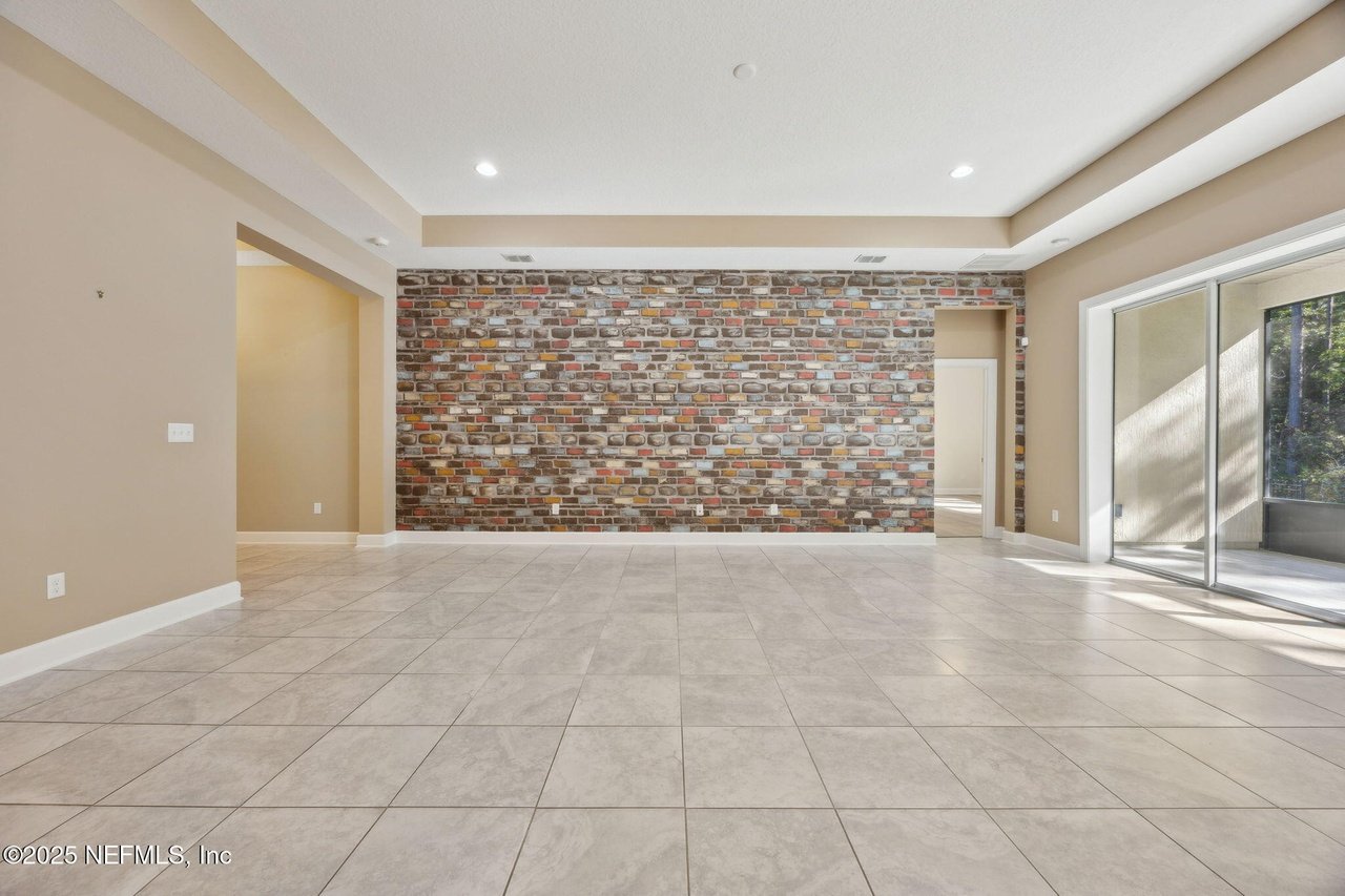 1479 Shadow Creek Dr