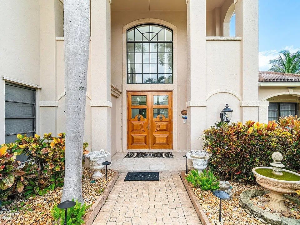 1010 Pine Point Road