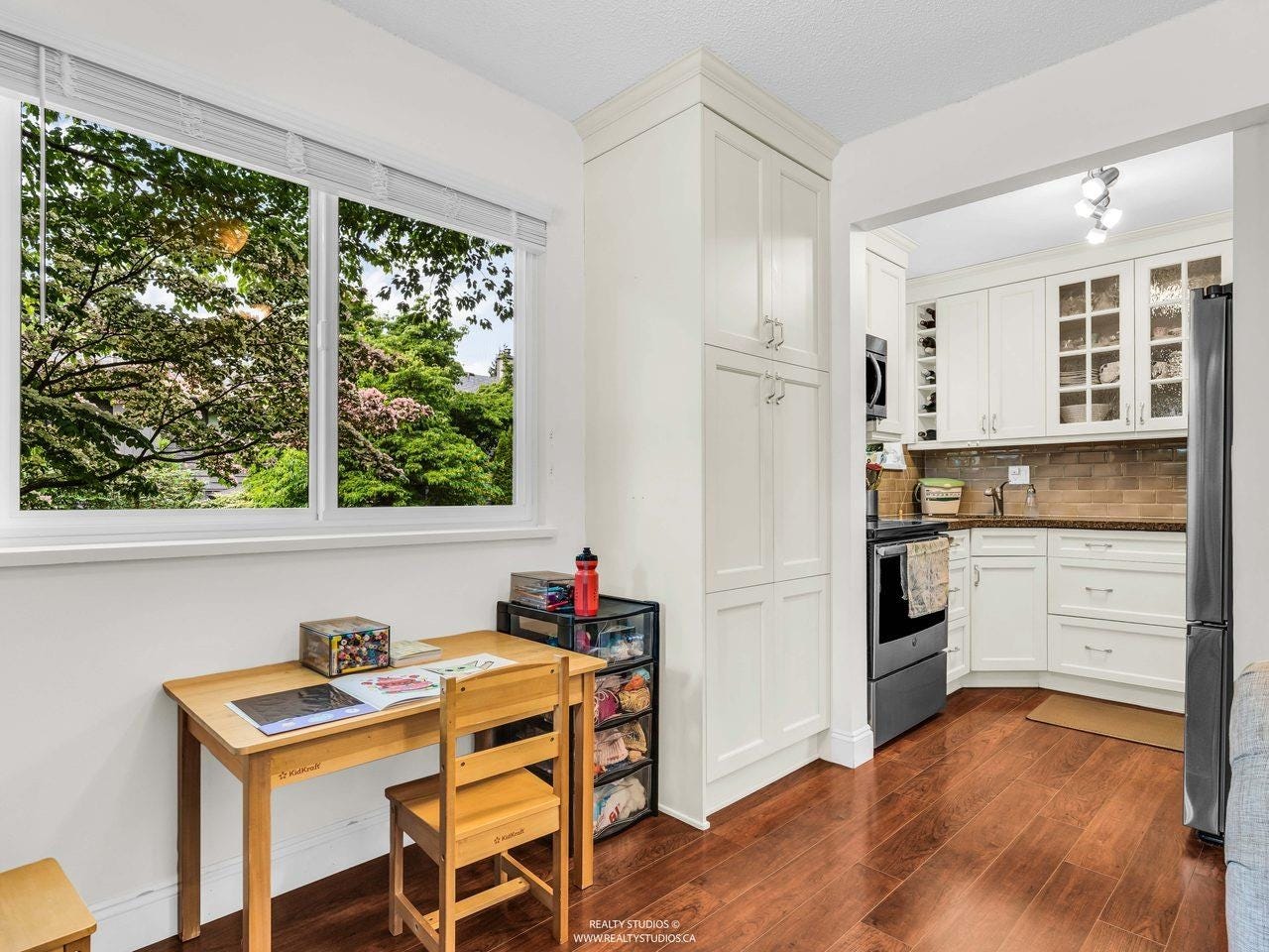 39-1910 Cedar Village Crescent