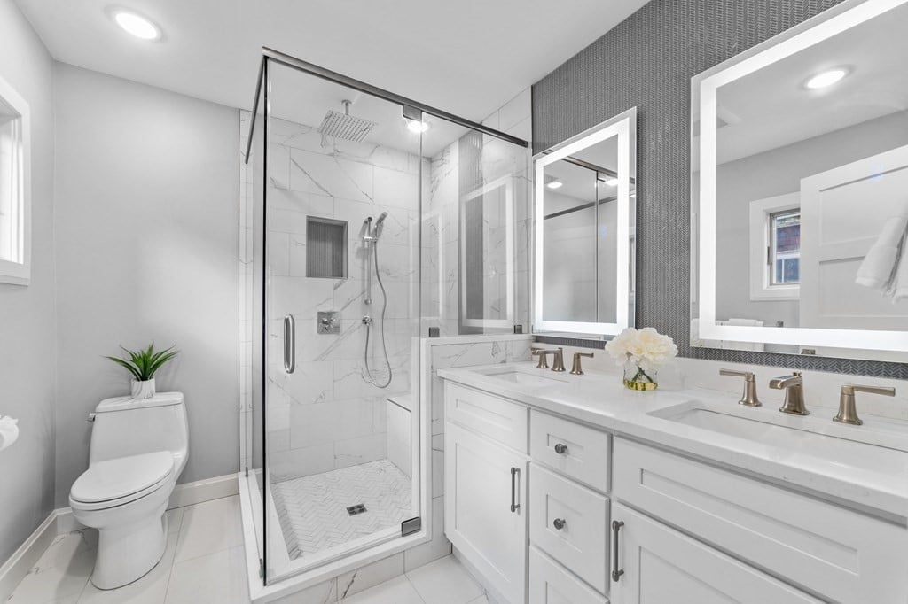 90 Holworthy St Cambridge, MA 02138