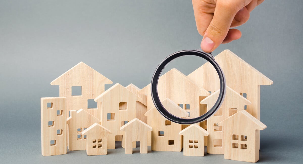 The Pros And Cons Of Buying A Fixer-Upper