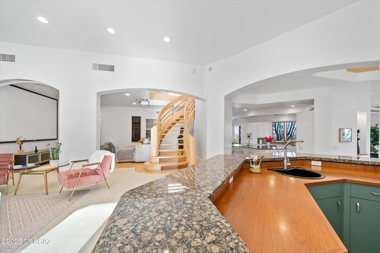 4141 N West Fernhill Cir