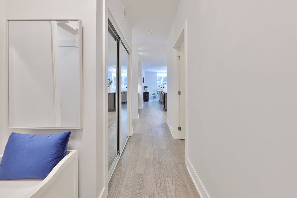 GR17-1575 Lakeshore Rd W
