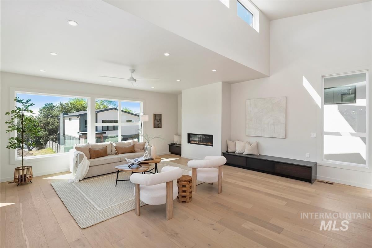 Contemporary Home With Foothills Views in Boise