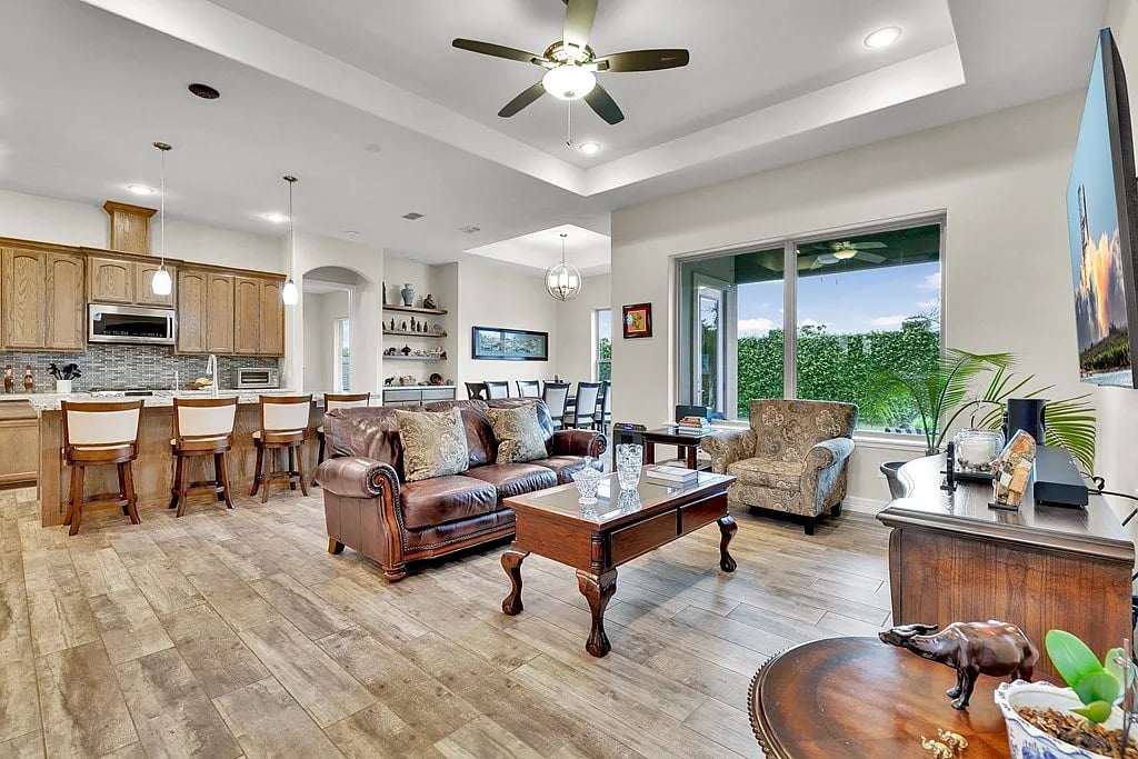 106 Sea Grape Ln