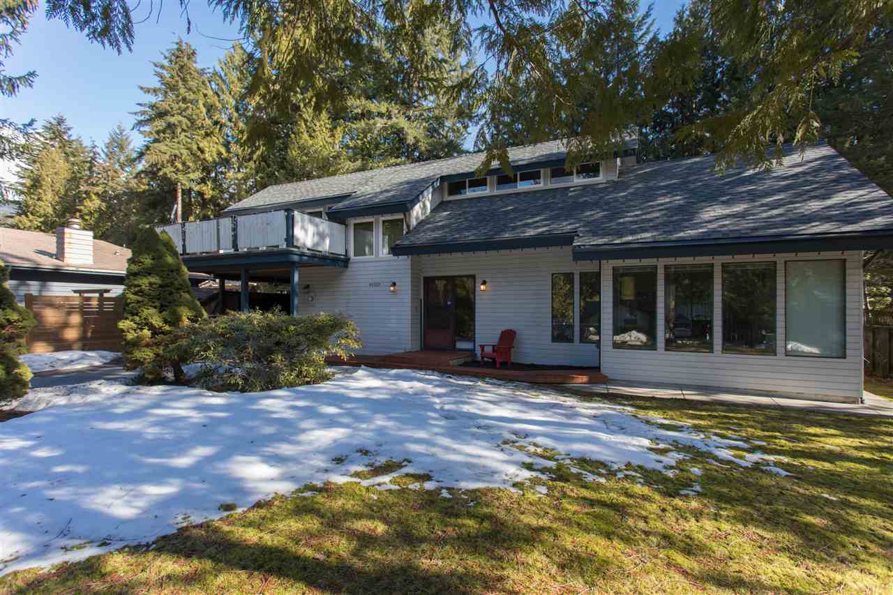40502 N Highlands Wy