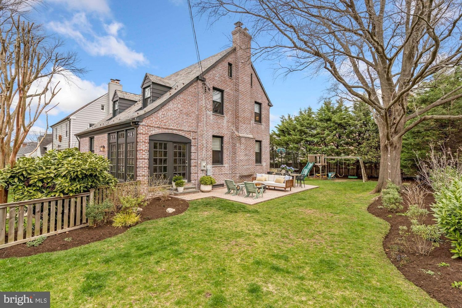 4401 Windom Pl NW