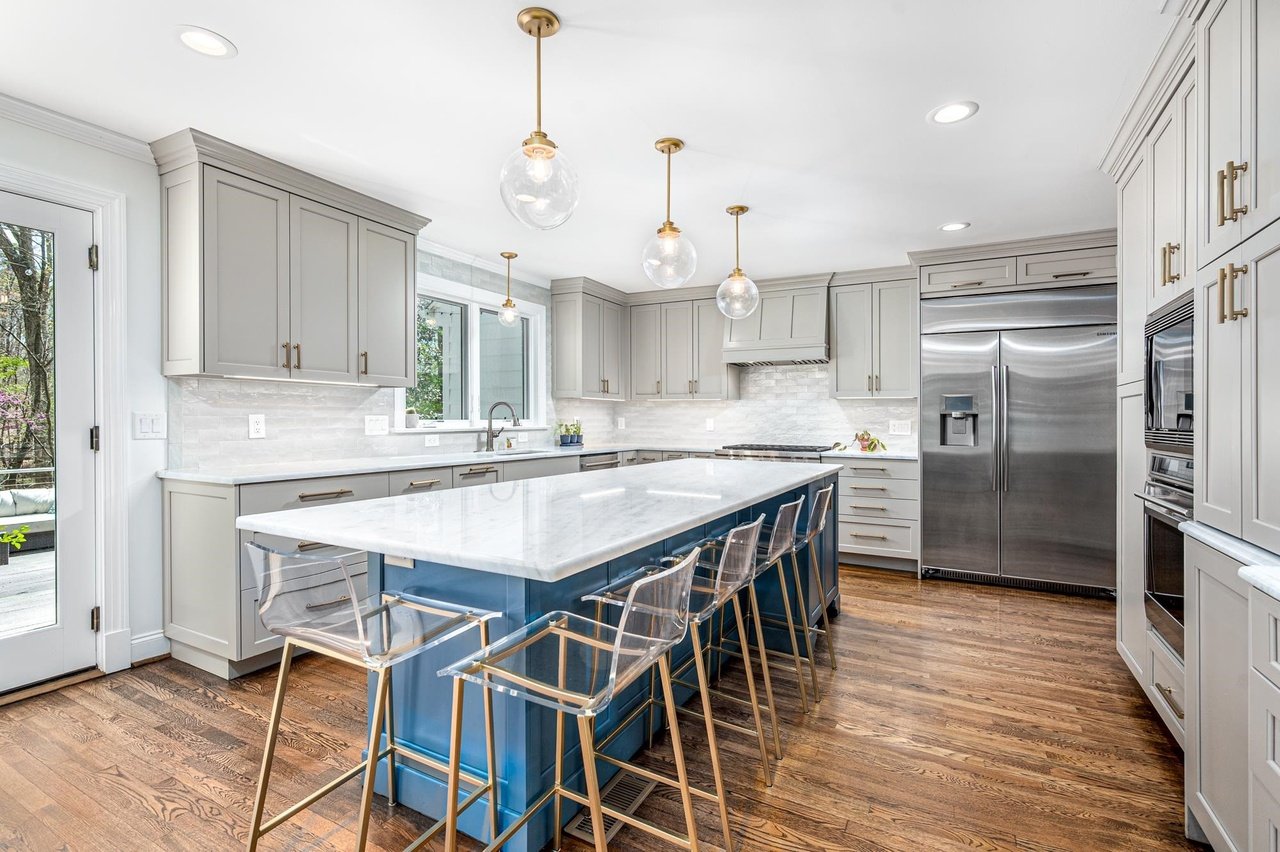 1021 Laurel Hill Rd