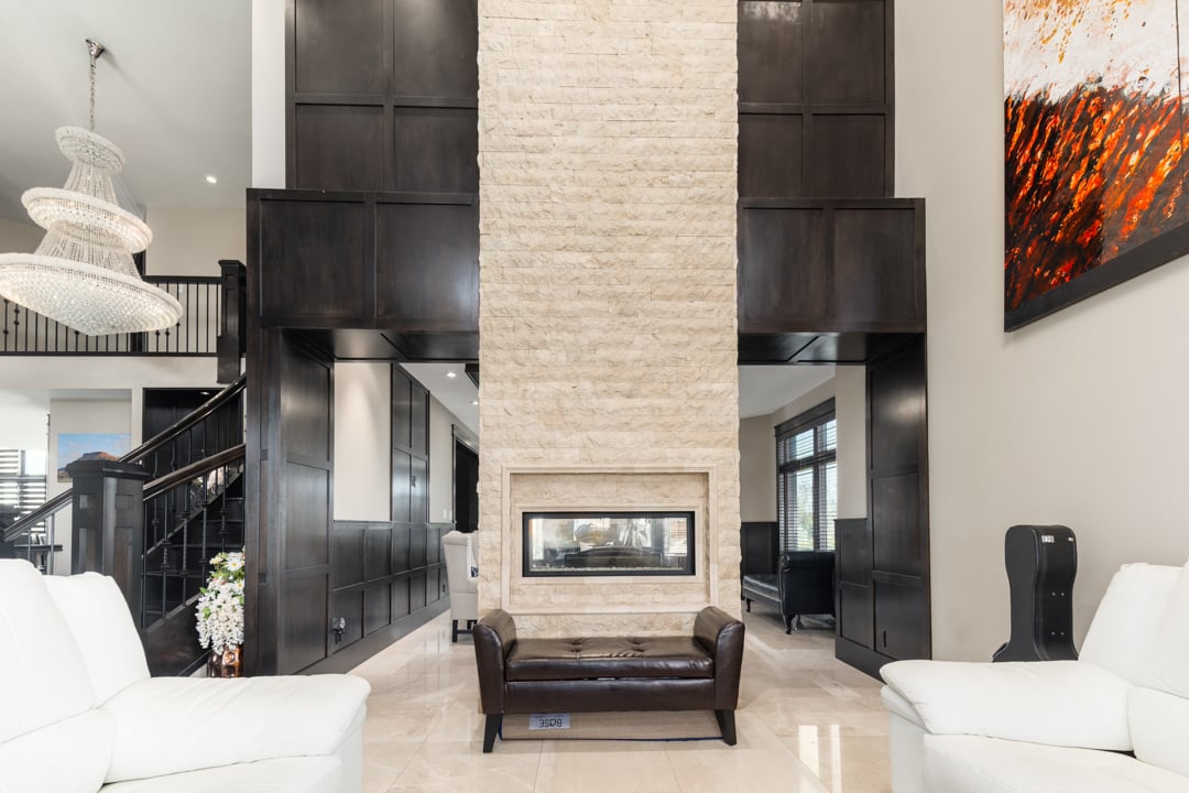 Private Bearspaw Estate Home