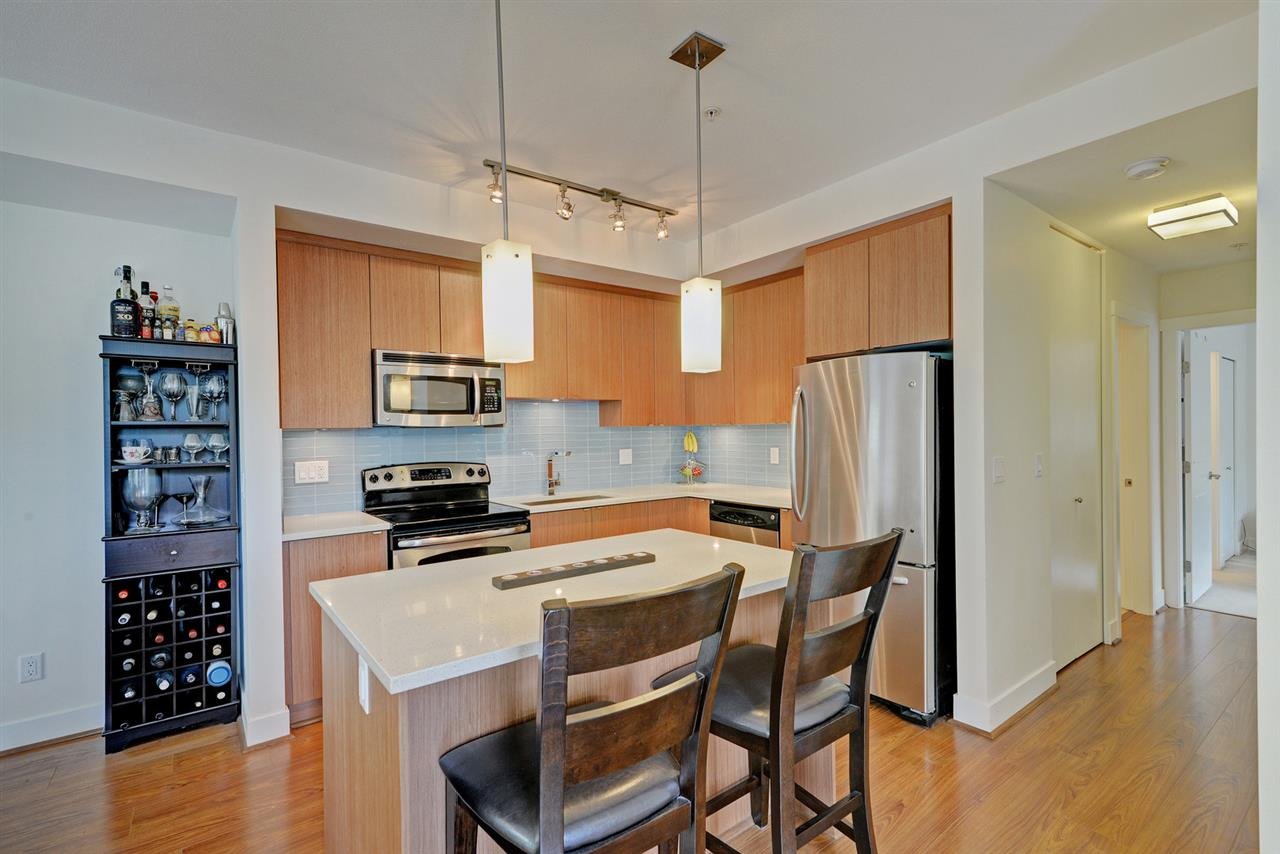 124-735 W 15th St