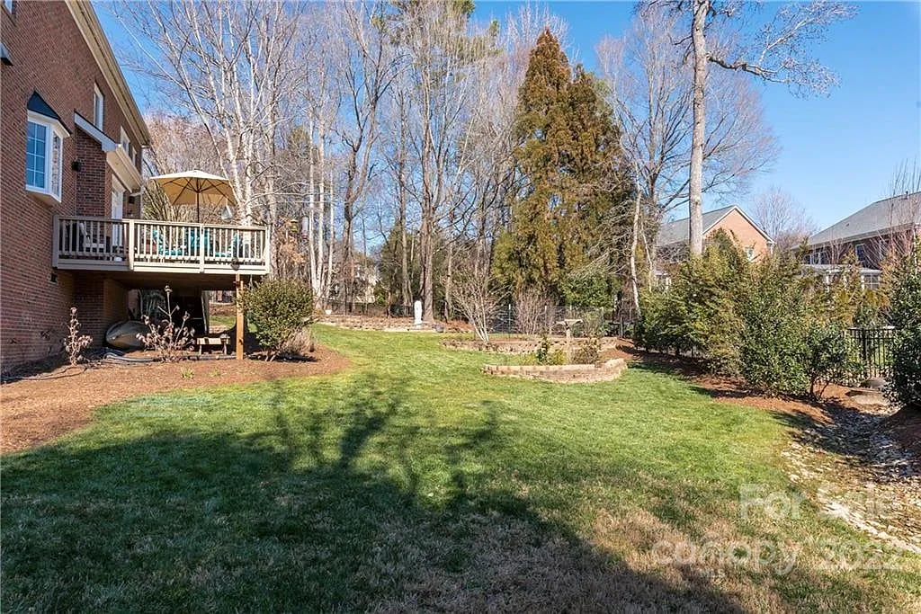 10405 Sundance Ct