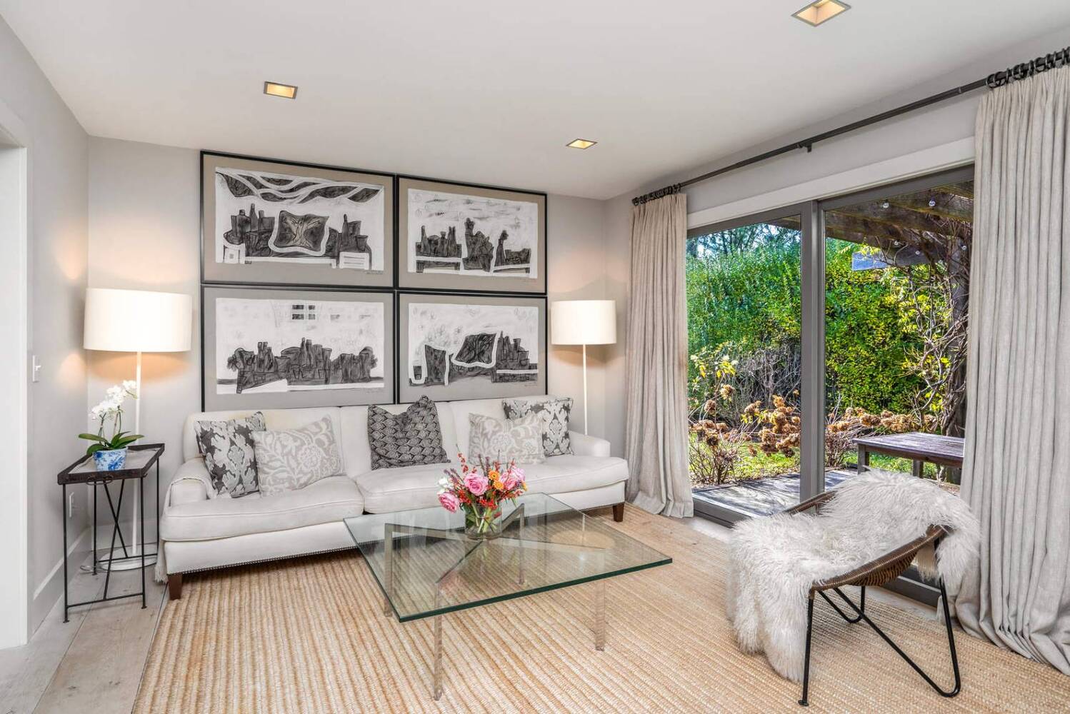 25 Sunset Dr