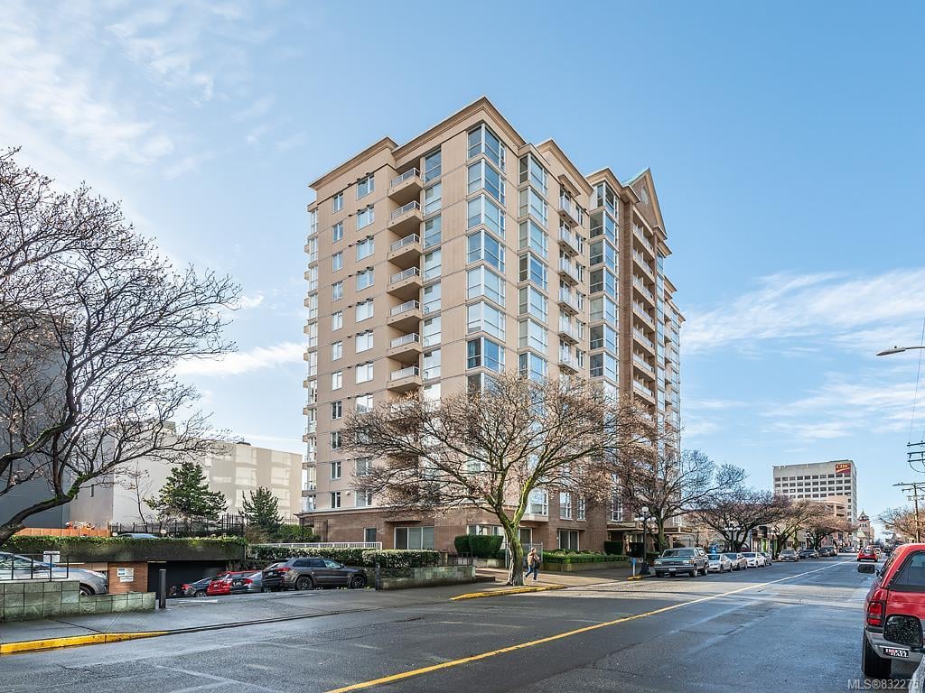 710-835 View St