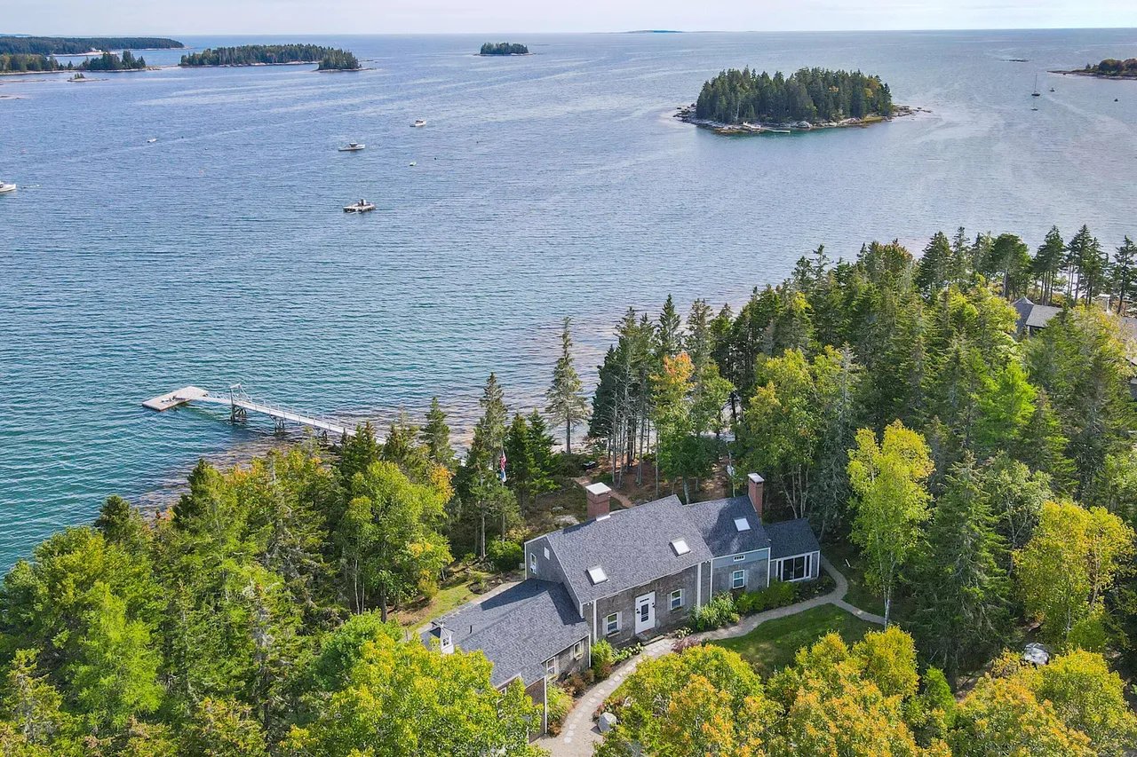 New Waterfront Listing! 190 Scraggle Point Road, Saint George, Maine – $2,395,000
