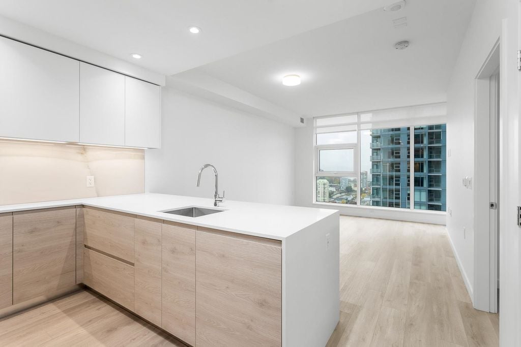 680 Quayside Drive 3205, New Westminster