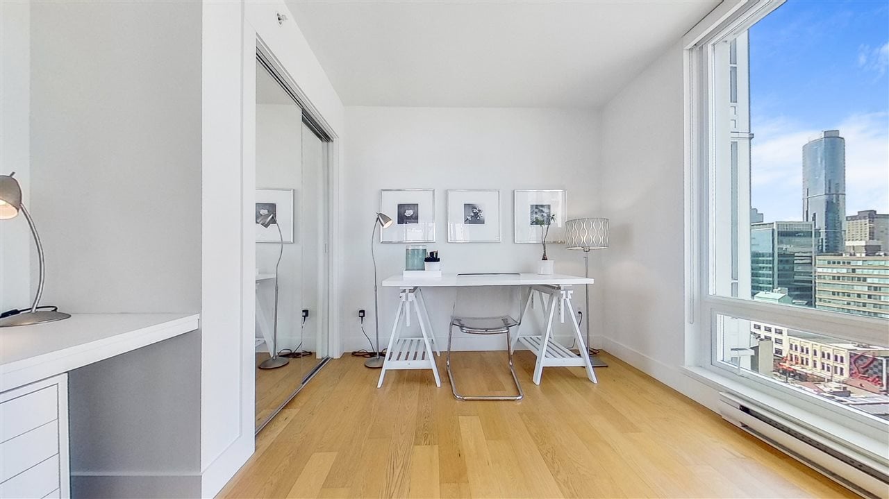 1705-565 Smithe Street, Vancouver