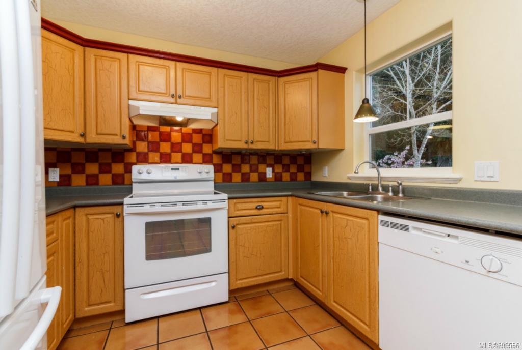 2671 Millwoods Crt, Langford