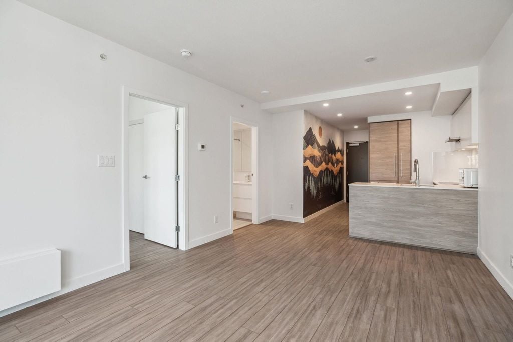 13615 Fraser Hwy, #1608