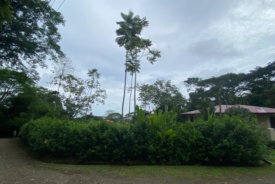 Residential Lot for Sale in Ojochal – Condo Tortuga | Gated Community, Creek Access & Nature Reserve