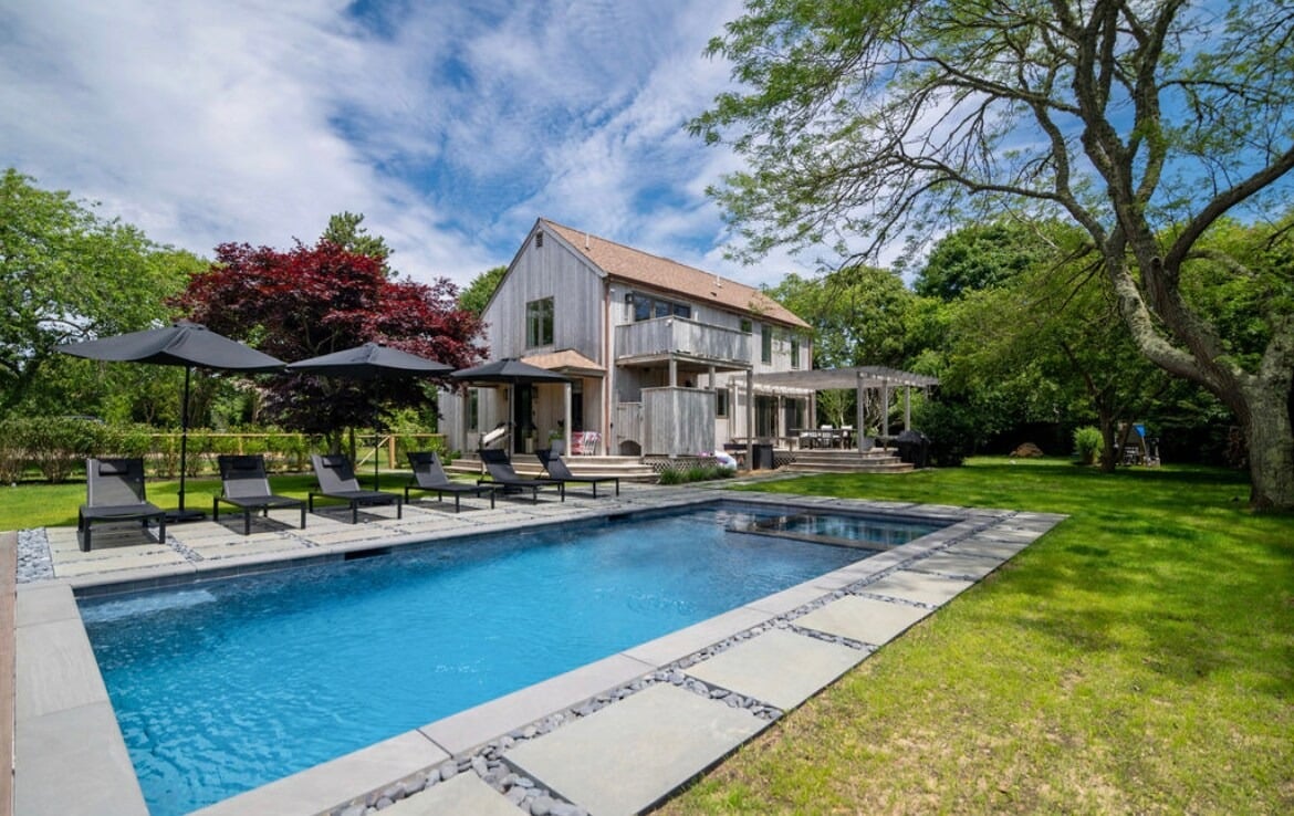 Edgartown Designer Retreat With Pool & Hot Tub