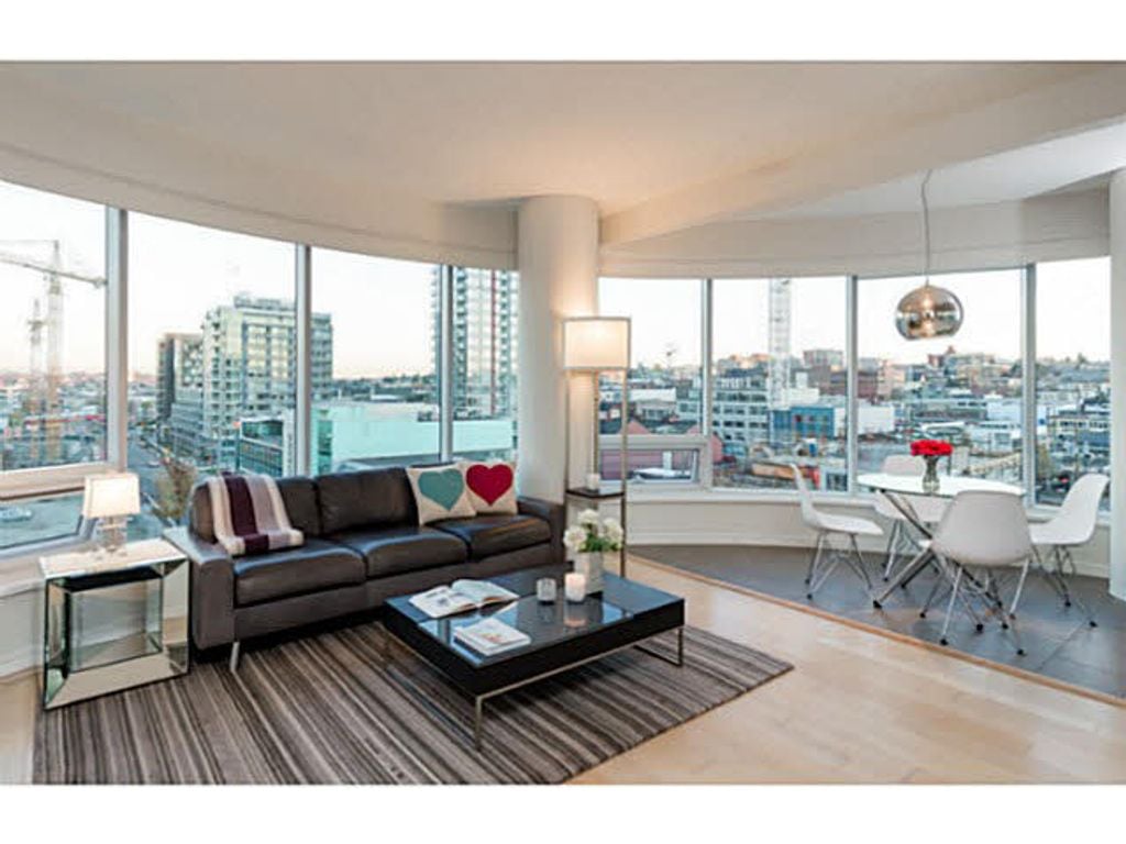 1661 Ontario St, # 709