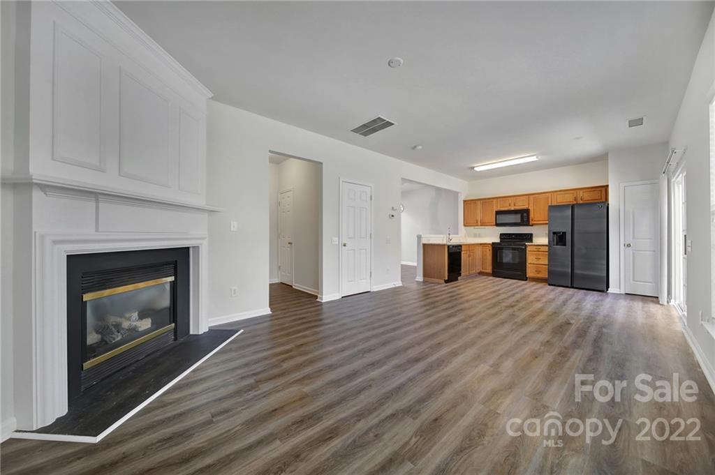 11708 Huxley Rd