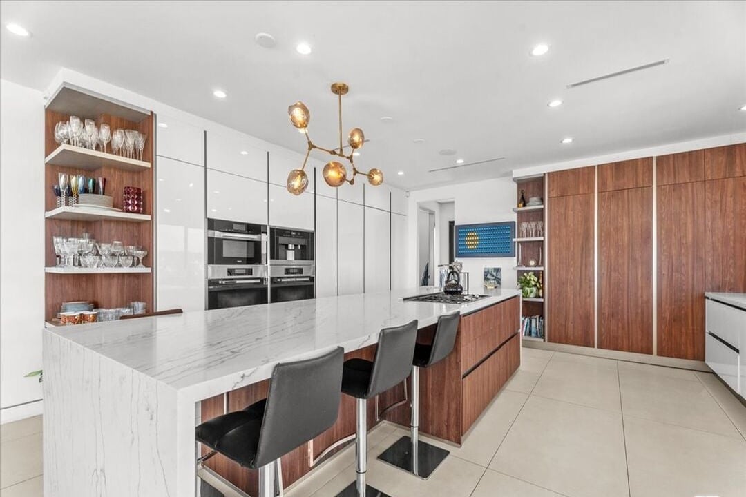 Celestia Estate, Hercules Dr, 90046