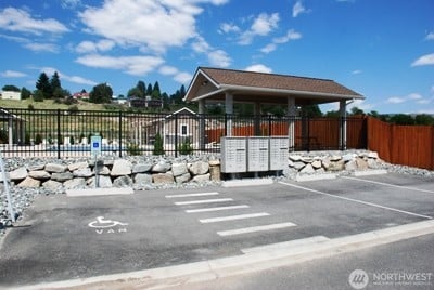 106 Village Dr