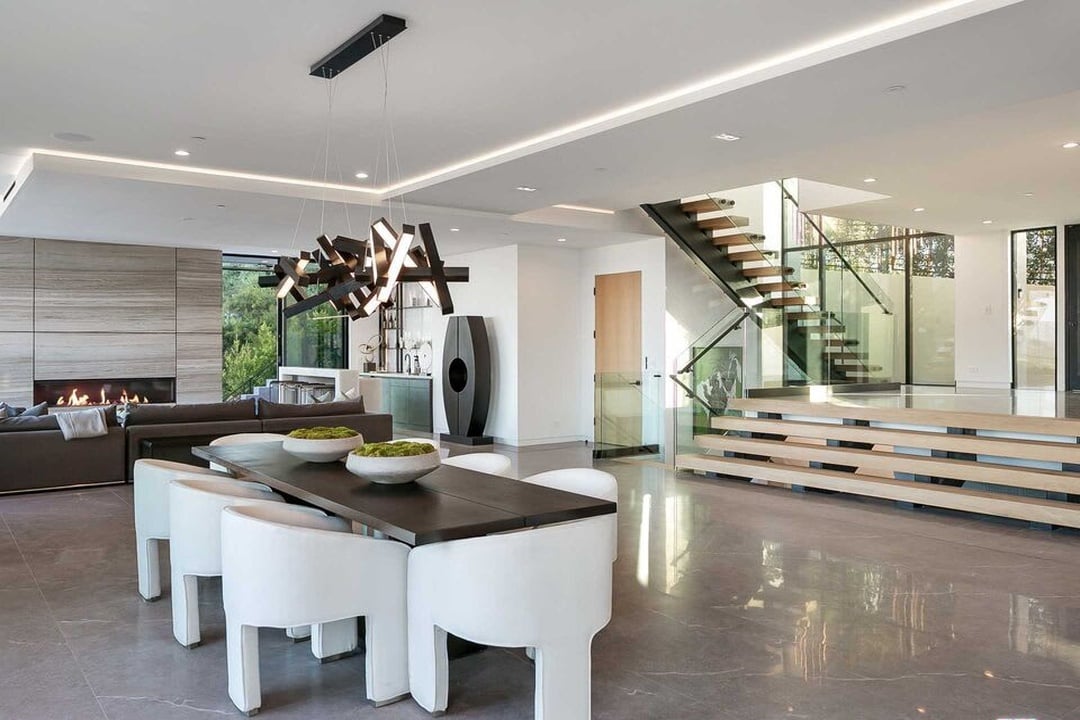 Legacy House