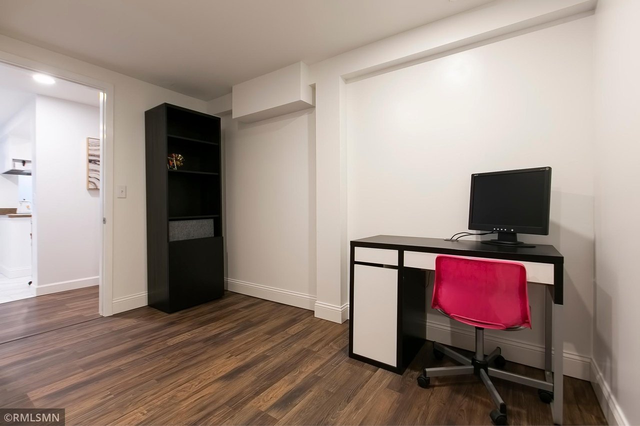 24 Saint Albans St S #7