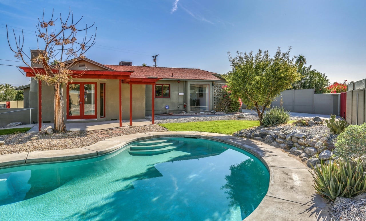 2280 N Girasol Ave