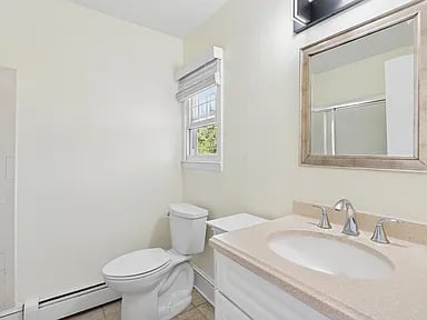 11 Juniper Ln