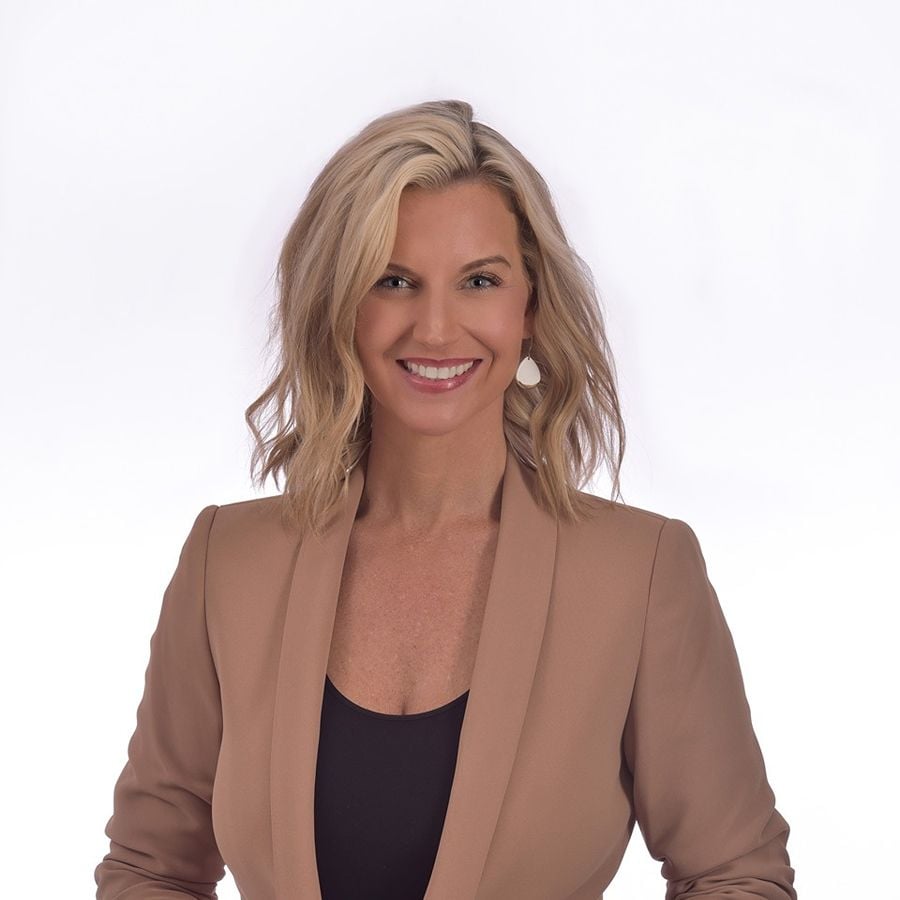 Lacey Perniciaro Mandeville, LA Real Estate Agent Headshot