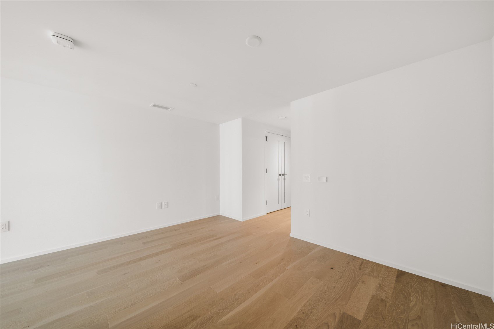 333 Ward Avenue #1908